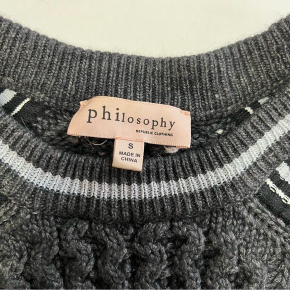 Philosophy Cashmere Wool blend Grey Black Cable Knit Sweater Semi Crop Sz Small - Picture 3 of 6